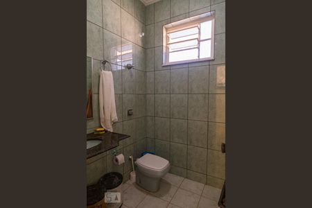 Casa à venda com 180m², 4 quartos e 4 vagasBanheiro do Consultório