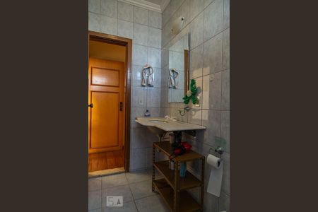 Casa à venda com 180m², 4 quartos e 4 vagasBanheiro Social