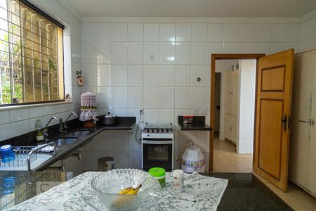 Casa à venda com 180m², 4 quartos e 4 vagasCozinha