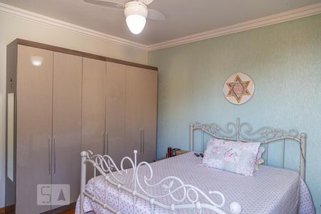 Casa à venda com 180m², 4 quartos e 4 vagasSuíte 1