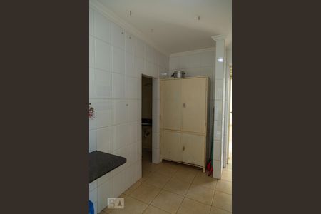 Casa à venda com 180m², 4 quartos e 4 vagasÁrea de Serviço
