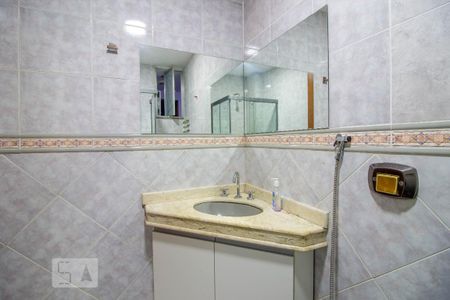 Apartamento para alugar com 70m², 2 quartos e sem vaga Apartamento para alugar com 70m², 2 quartos e sem vagaBanheiro