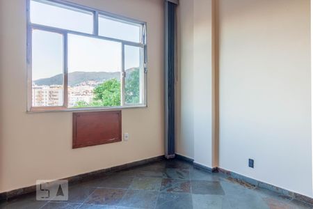 Quarto 1 de apartamento para alugar com 2 quartos, 70m² em Méier, Rio de Janeiro