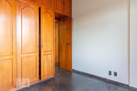 Quarto 1 de apartamento para alugar com 2 quartos, 70m² em Méier, Rio de Janeiro