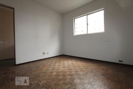 Sala de apartamento para alugar com 1 quarto, 33m² em Rebouças, Curitiba