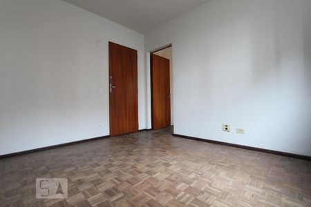 Sala de apartamento para alugar com 1 quarto, 33m² em Rebouças, Curitiba