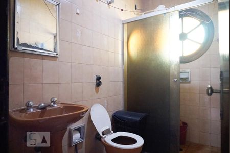 Casa à venda com 250m², 3 quartos e 6 vagasBanheiro Social