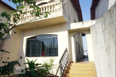 Casa à venda com 250m², 3 quartos e 6 vagasFrente da Casa