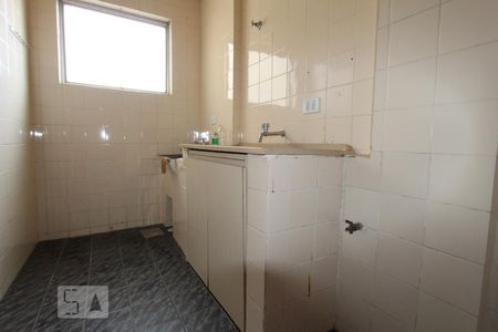 Cozinha de apartamento para alugar com 1 quarto, 33m² em Batel, Curitiba