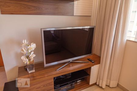 Televisão da Sala de apartamento para alugar com 3 quartos, 143m² em Santo Agostinho, Belo Horizonte