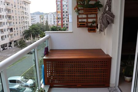 Apartamento à venda com 2 quartos, 57m² em Pechincha, Rio de Janeiro