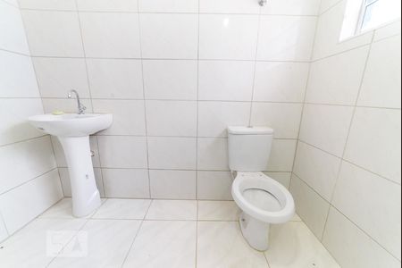 Casa para alugar com 110m², 2 quartos e 4 vagasBanheiro