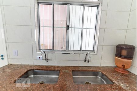 Casa para alugar com 110m², 2 quartos e 4 vagasCozinha - Detalhes