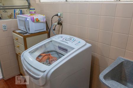 Apartamento para alugar com 90m², 2 quartos e 1 vaga Apartamento para alugar com 90m², 2 quartos e 1 vagaLavanderia