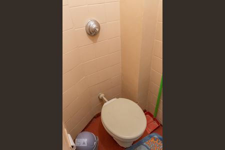 Apartamento para alugar com 90m², 2 quartos e 1 vaga Apartamento para alugar com 90m², 2 quartos e 1 vagaBanheiro de Serviço