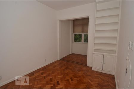 Apartamento à venda com 90m², 2 quartos e 1 vagaQuarto 2