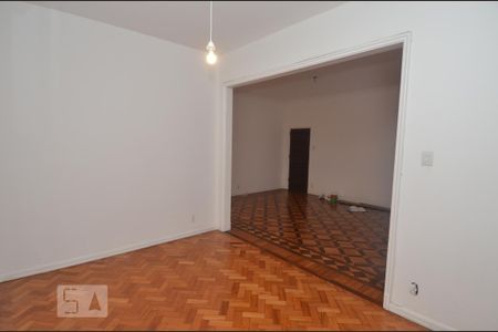 Apartamento à venda com 90m², 2 quartos e 1 vagaSala