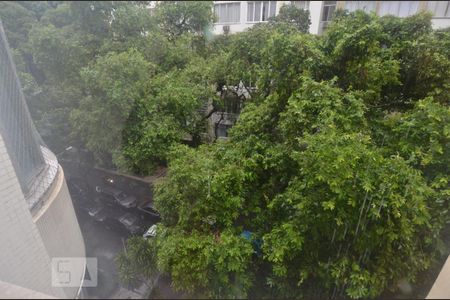 Apartamento à venda com 90m², 2 quartos e 1 vagaVista