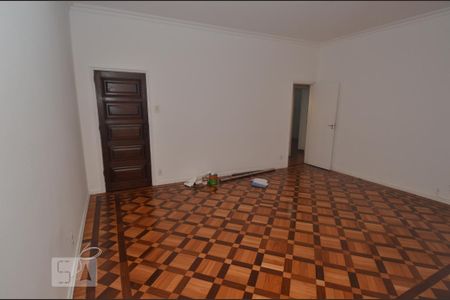 Apartamento à venda com 90m², 2 quartos e 1 vagaSala