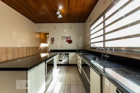 Casa à venda com 500m², 5 quartos e 3 vagasCozinha