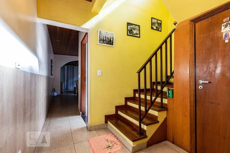 Casa à venda com 500m², 5 quartos e 3 vagasEscada 