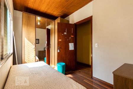 Casa à venda com 500m², 5 quartos e 3 vagasQuarto 2