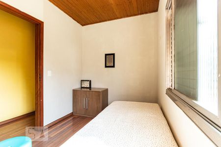 Casa à venda com 500m², 5 quartos e 3 vagasQuarto 2