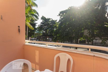 Apartamento à venda com 80m², 2 quartos e 1 vaga Apartamento à venda com 80m², 2 quartos e 1 vagaVaranda