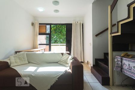 Apartamento à venda com 80m², 2 quartos e 1 vaga Apartamento à venda com 80m², 2 quartos e 1 vagaSala