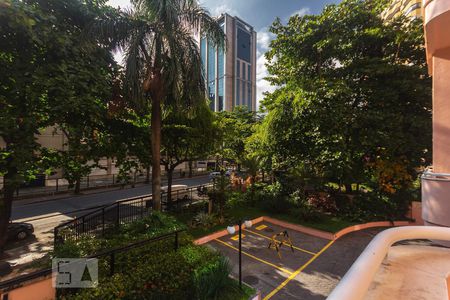 Apartamento à venda com 80m², 2 quartos e 1 vaga Apartamento à venda com 80m², 2 quartos e 1 vagaVista