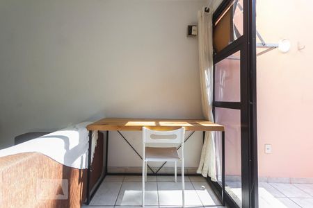 Apartamento à venda com 80m², 2 quartos e 1 vaga Apartamento à venda com 80m², 2 quartos e 1 vagaSala