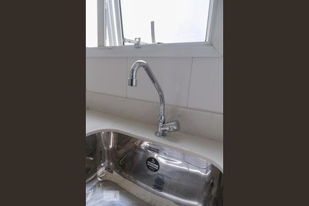 Apartamento para alugar com 70m², 2 quartos e 1 vagaÁrea de Serviço