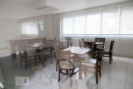 Apartamento para alugar com 70m², 2 quartos e 1 vagaÁrea comum - Salão de festas