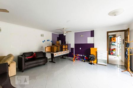 Casa à venda com 336m², 5 quartos e 3 vagasEdícula - Salão de festas