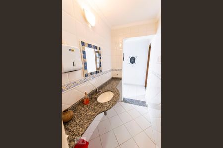 Casa à venda com 336m², 5 quartos e 3 vagasEdícula - Banheiro de serviço