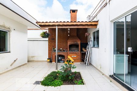 Casa à venda com 336m², 5 quartos e 3 vagasQuintal - Churrasqueira