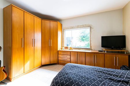 Casa à venda com 336m², 5 quartos e 3 vagasQuarto 1