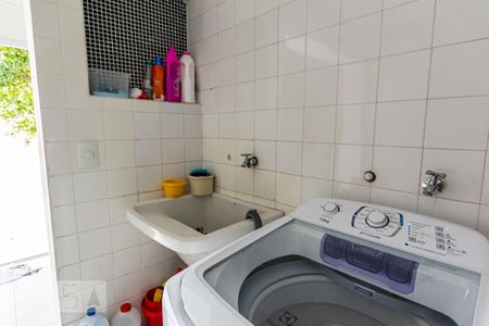 Casa à venda com 336m², 5 quartos e 3 vagasEdícula - Área de serviço