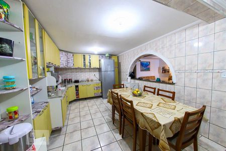 Casa à venda com 90m², 2 quartos e 1 vaga Casa à venda com 90m², 2 quartos e 1 vagaCozinha