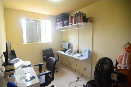 quarto de apartamento à venda com 2 quartos, 45m² em Olaria, Canoas