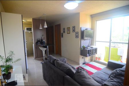 Sala de apartamento à venda com 2 quartos, 45m² em Olaria, Canoas