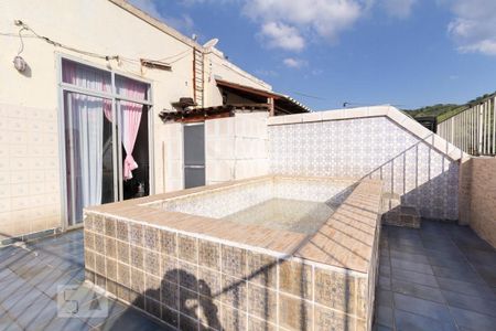 Apartamento à venda com 116m², 2 quartos e 1 vagaPiscina