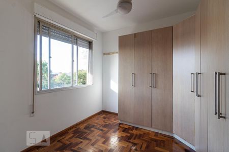 Quarto de apartamento à venda com 1 quarto, 43m² em Santa Maria Goretti, Porto Alegre