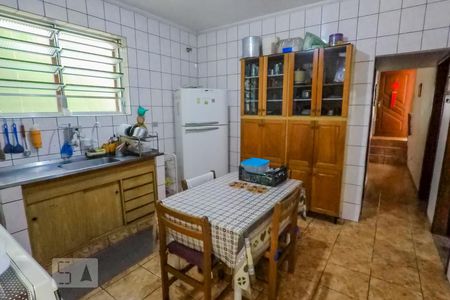 Casa à venda com 170m², 3 quartos e 2 vagasCozinha