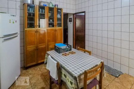 Casa à venda com 170m², 3 quartos e 2 vagasCozinha