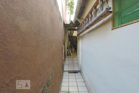 Casa à venda com 170m², 3 quartos e 2 vagasCorredor Lateral