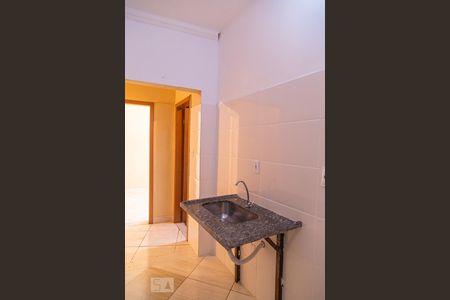 Cozinha de apartamento para alugar com 1 quarto, 30m² em Santa Efigênia, Belo Horizonte