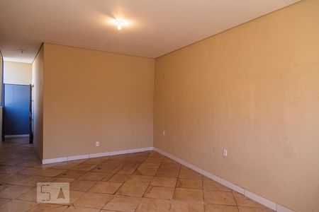 Sala/Quarto de kitnet/studio para alugar com 1 quarto, 30m² em Santa Efigênia, Belo Horizonte