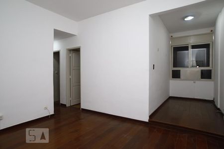 Sala de Apartamento com 2 quartos, 70m² Tijuca