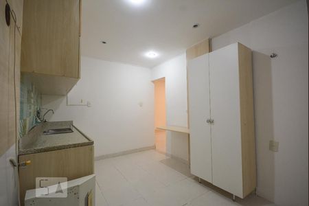 Apartamento à venda com 67m², 2 quartos e sem vagaCozinha